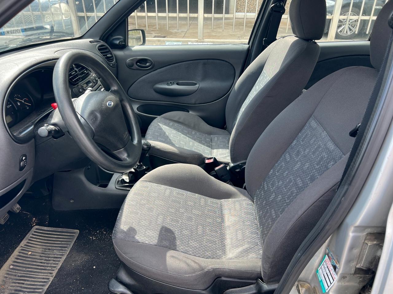 Ford Fiesta 1.2 16V 5p.euro 4 adatta a neopatentati