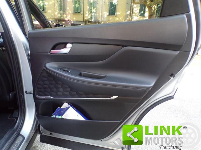 HYUNDAI Santa Fe 2.2 CRDi 4WD A/T 7 posti Xprime con Garanzia