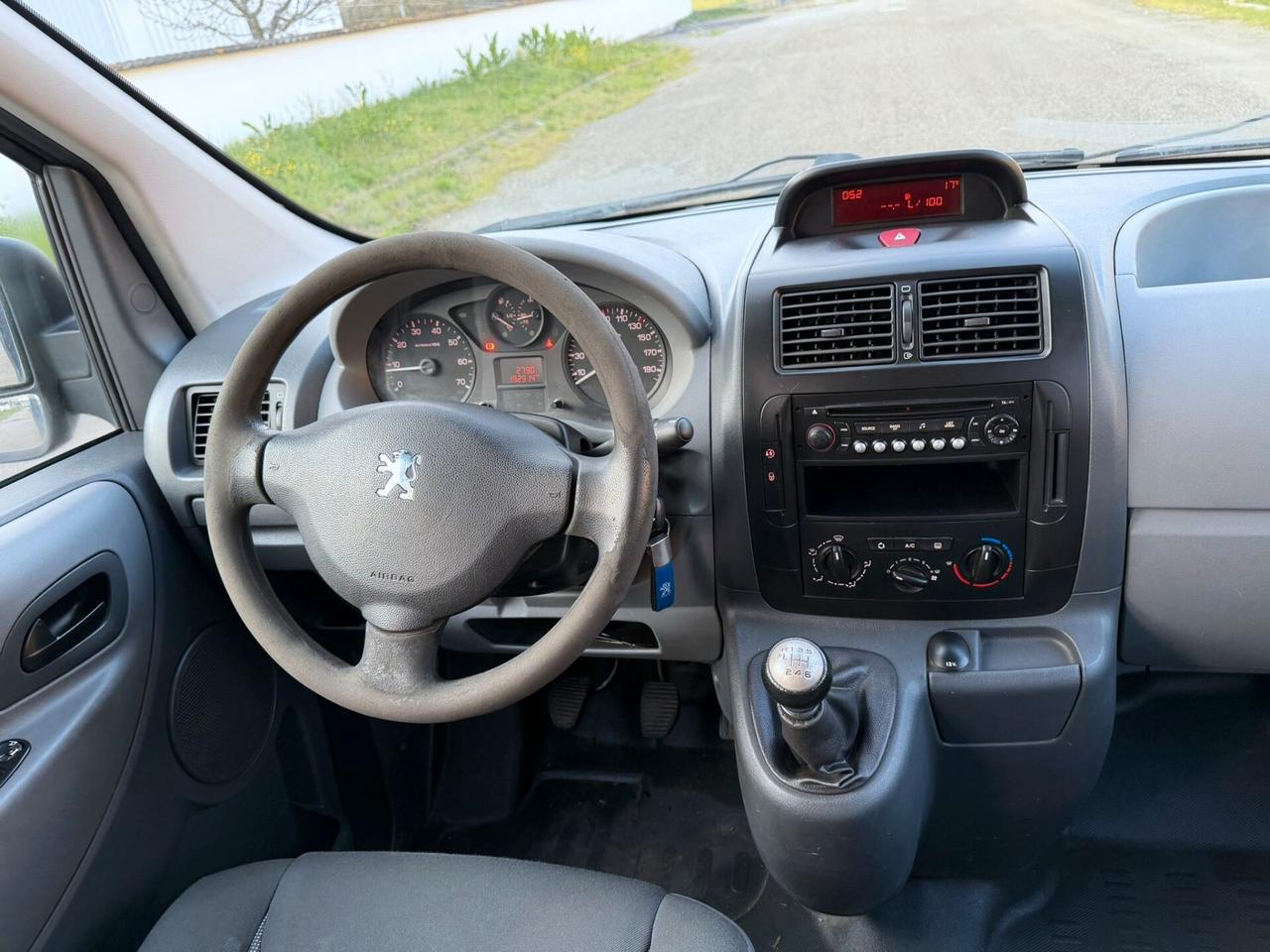 Peugeot Expert Tepee 2.0 HDi 9 POSTI