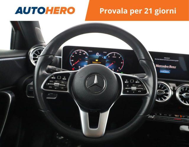 MERCEDES-BENZ A 180 d Automatic Premium