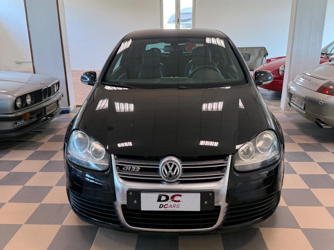 Volkswagen Golf 3.2 VR6 4mot. 3p. R32