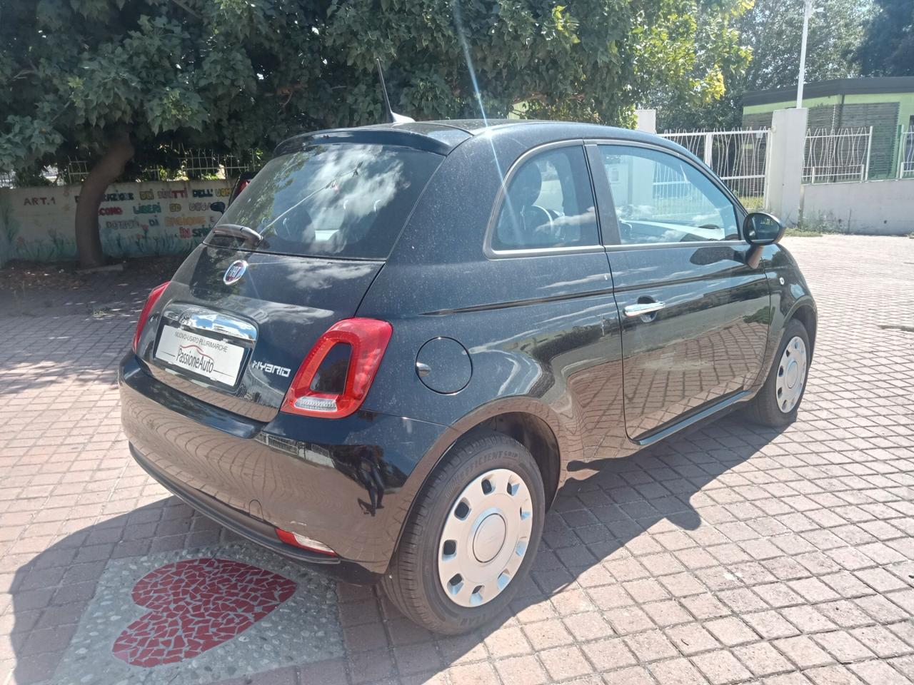Fiat 500 1.0 Hybrid 2024 solo 8300 km