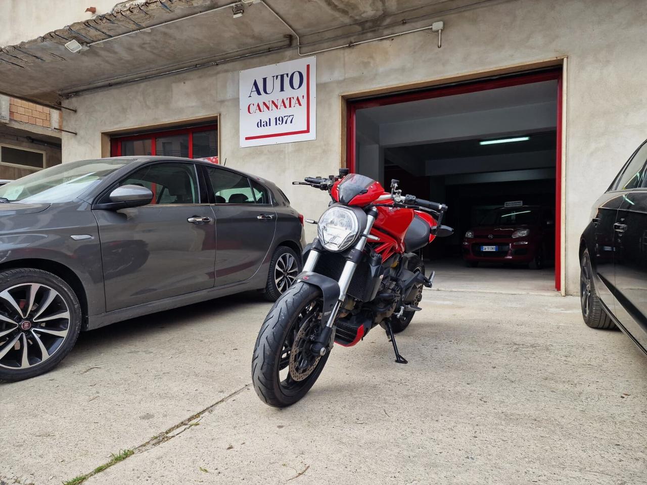 Ducati Monster 1200 - 2016