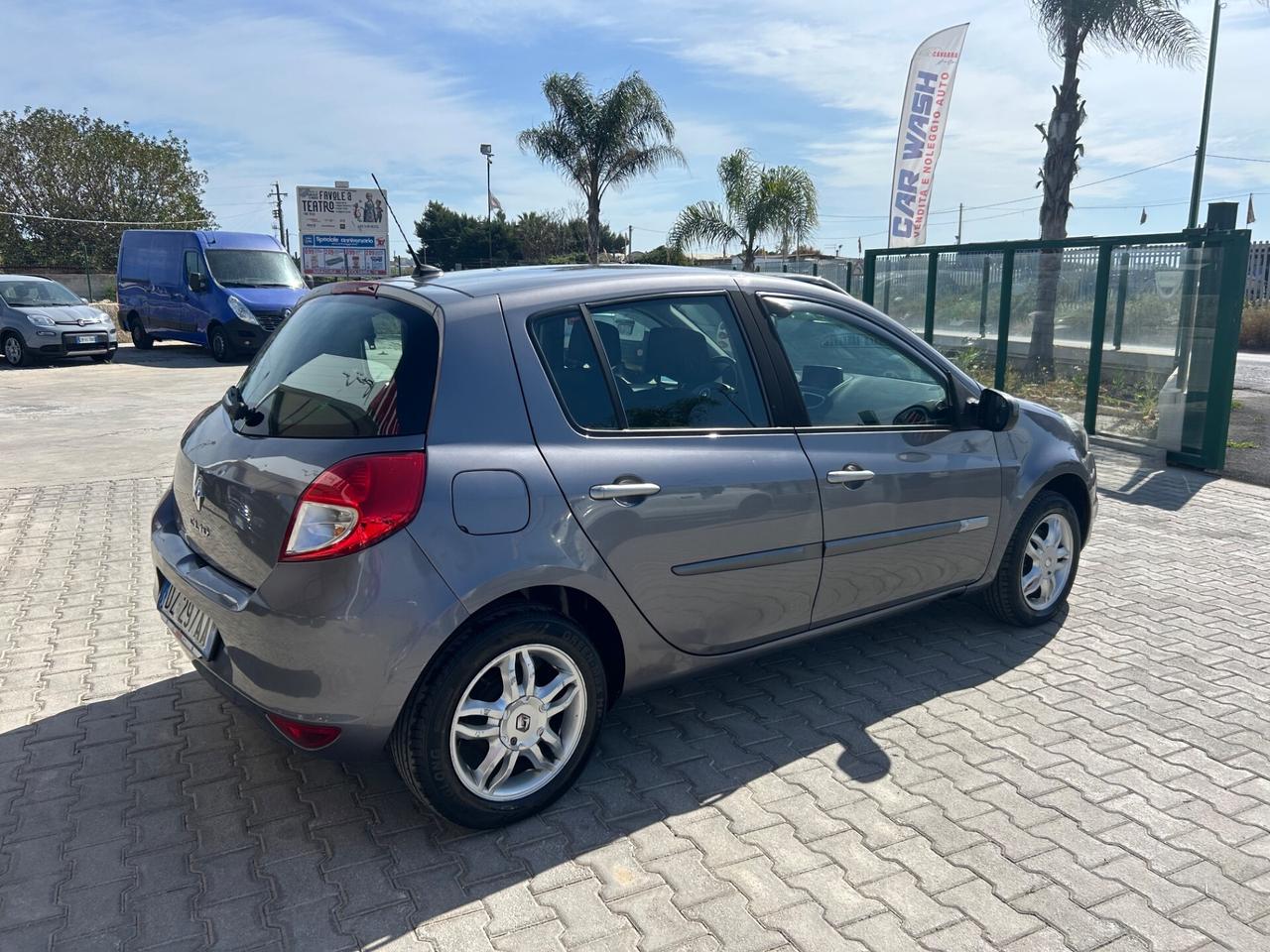 Renault Clio 1.2 16V 5 porte GPL Dynamique