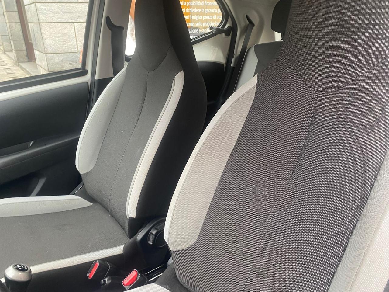 Toyota Aygo X-Play #11983