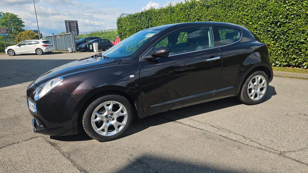 Alfa Romeo MiTo 1.4 105 CV M.air S&S Distinctive Sport Pack