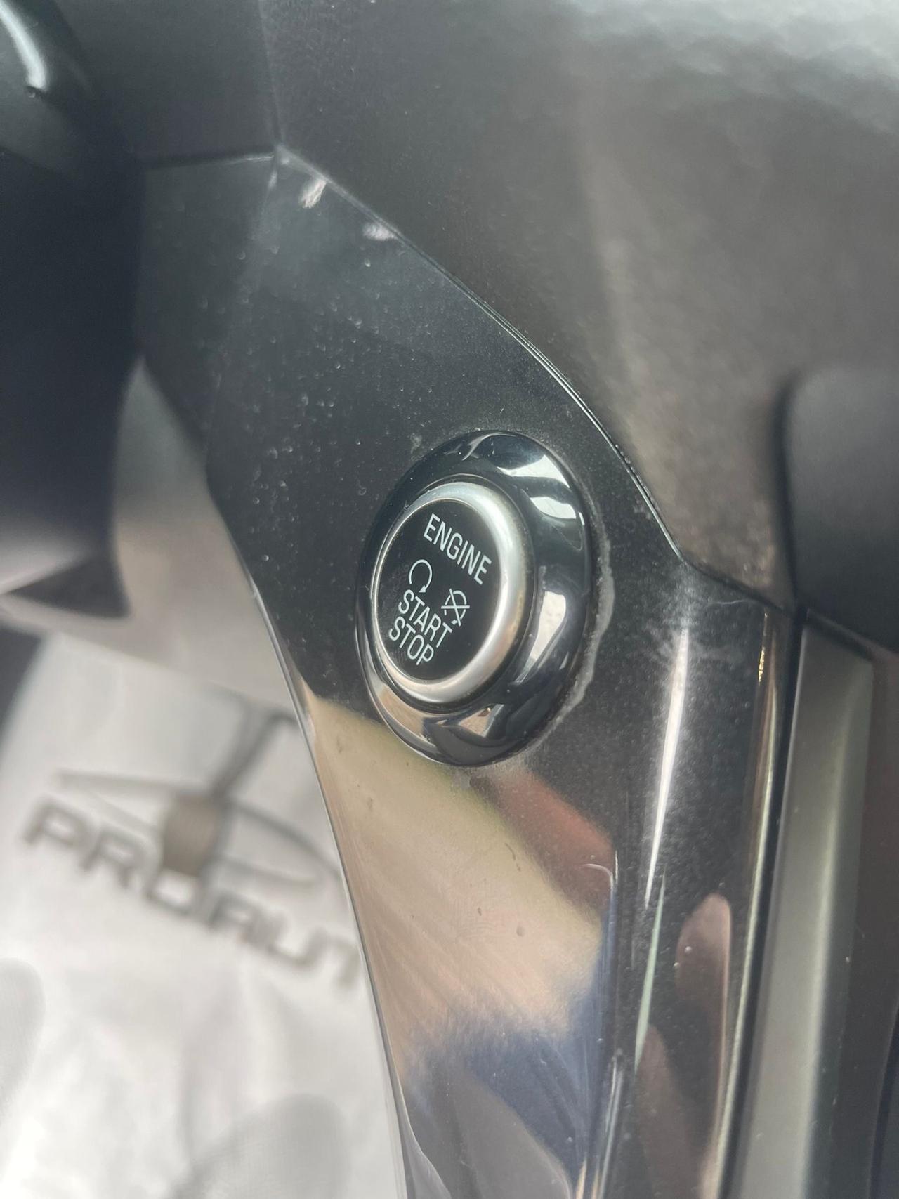 Ford Kuga 1.5 TDCI 120 CV S&S 2WD Titanium