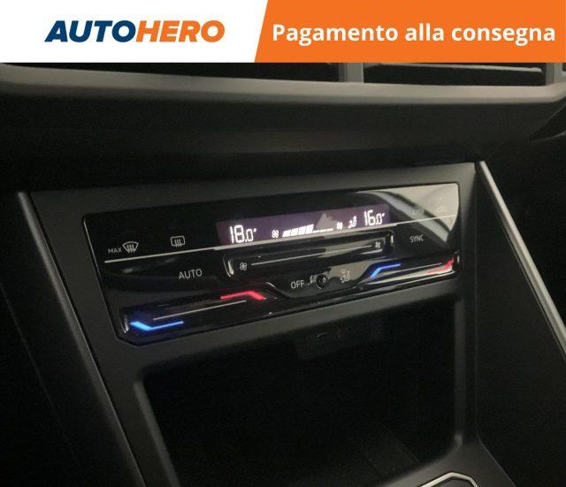 VOLKSWAGEN Taigo 1.0 TSI 110 CV R-Line