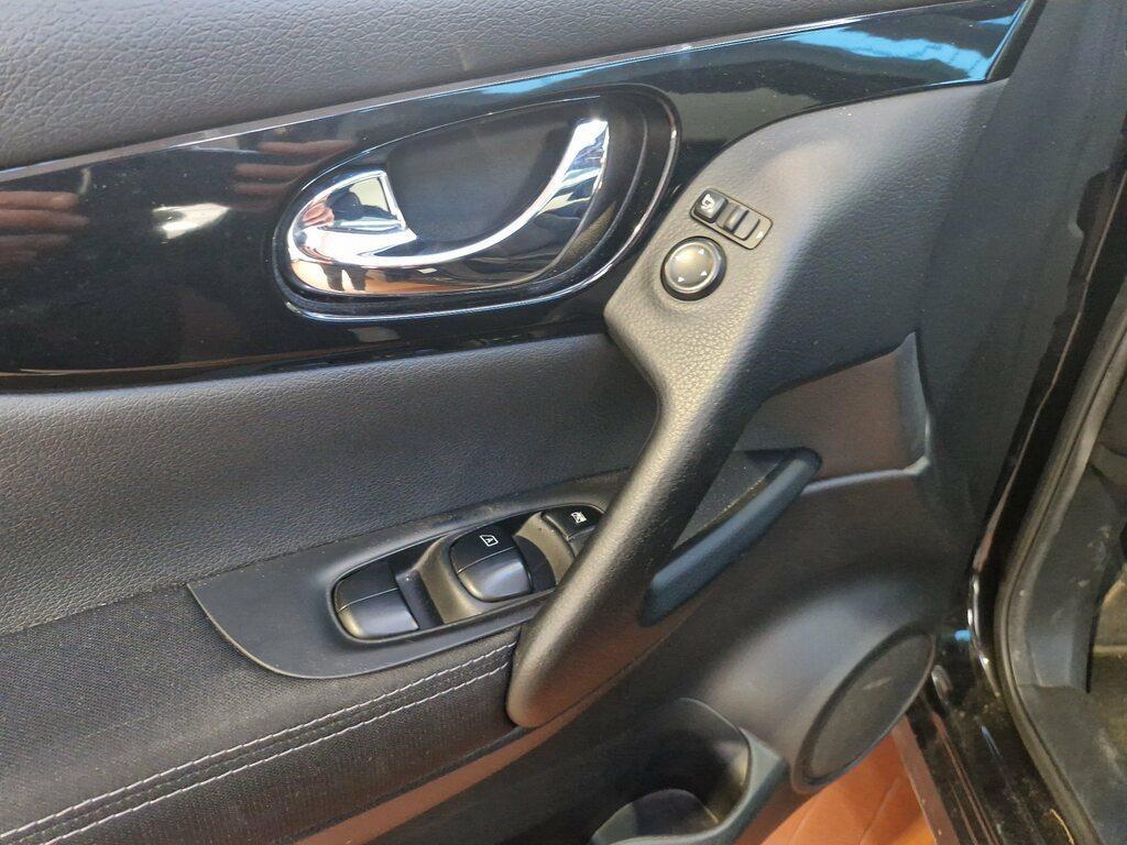 Nissan Qashqai 1.2 DIG-T Tekna 2WD