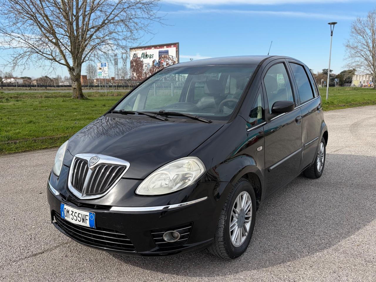 Lancia MUSA 2008 platino ok neopatentati