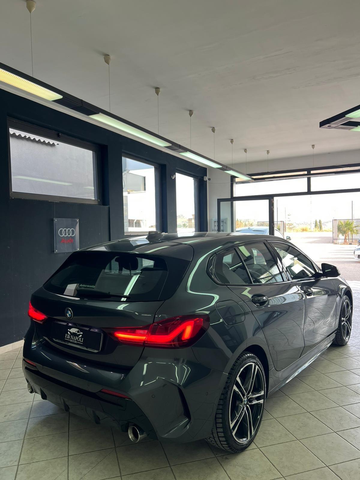 Bmw 118 118d 5p. Msport