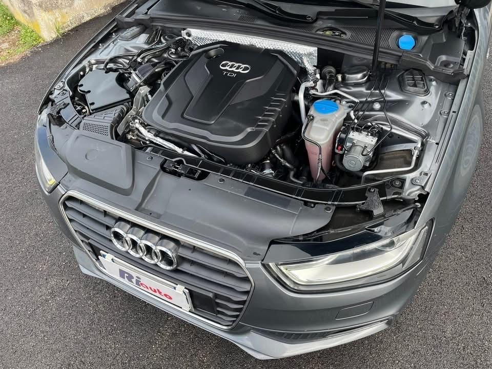 Audi A4 Avant 2.0 TDI 150 CV S-Line