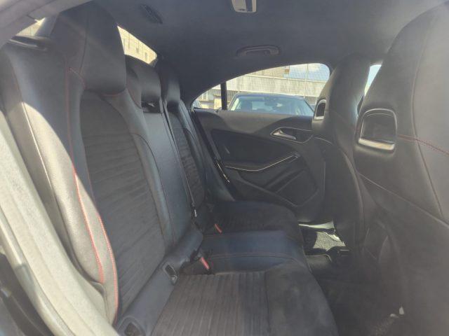 MERCEDES-BENZ CLA 180 d Automatic Premium