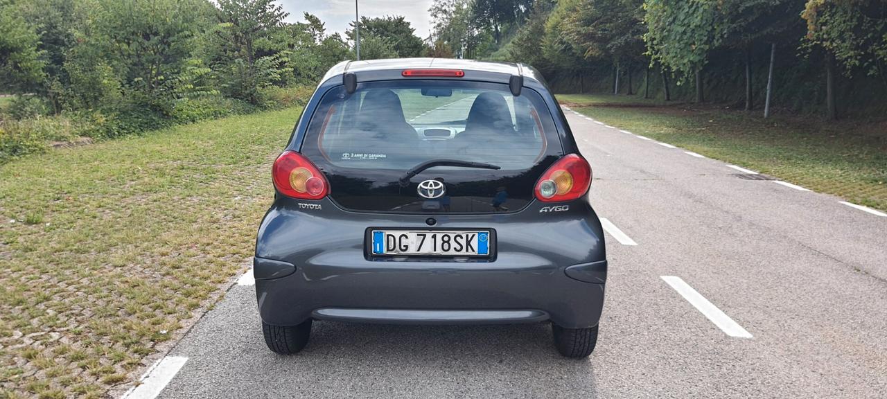 Toyota Aygo 1.0 12V VVT-i 3 porte Sol