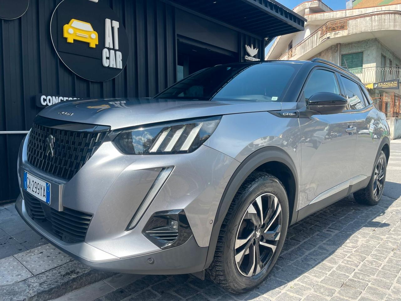 Peugeot 2008 GT LINE 1.2 Puretech Gancio traino omologato