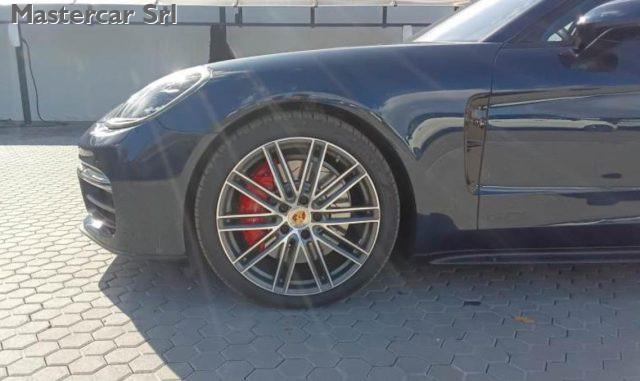 PORSCHE Panamera Panamera II 2017 Berlina 4.0 GTS auto - GB363PB