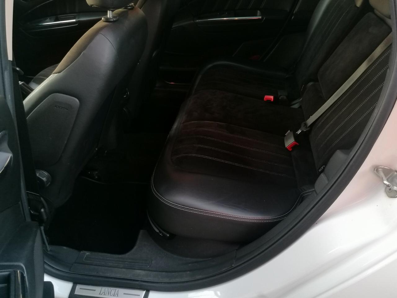 Lancia Delta 1.6 MJT Platino( da vetrina)