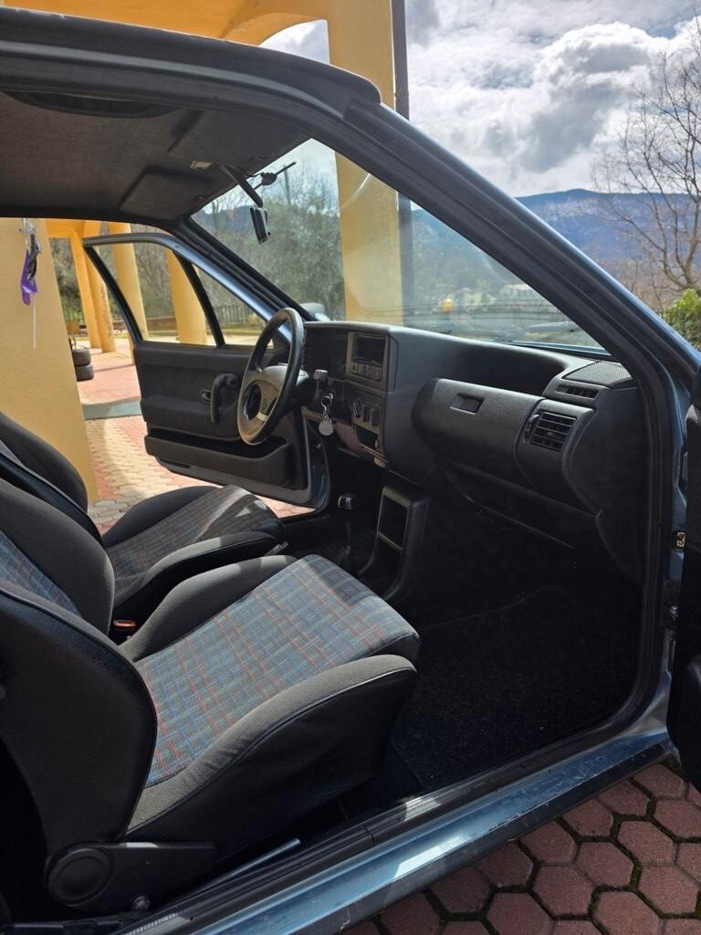 Volkswagen Polo 1300i GT