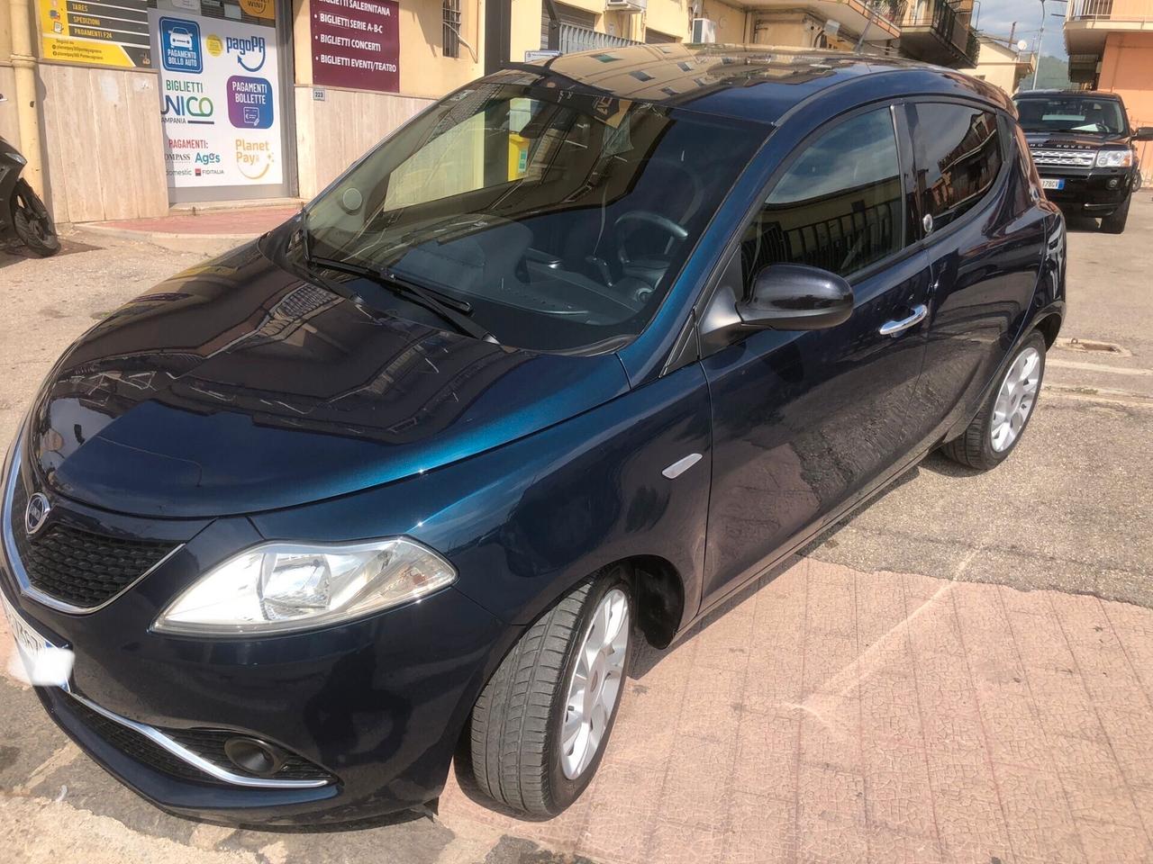 Lancia Ypsilon 1.2 69 CV 5 porte GPL Ecochic Gold