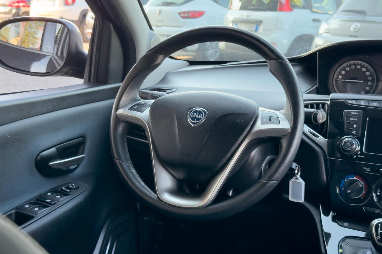 Lancia Ypsilon BENZINA Hybrid Ecochic