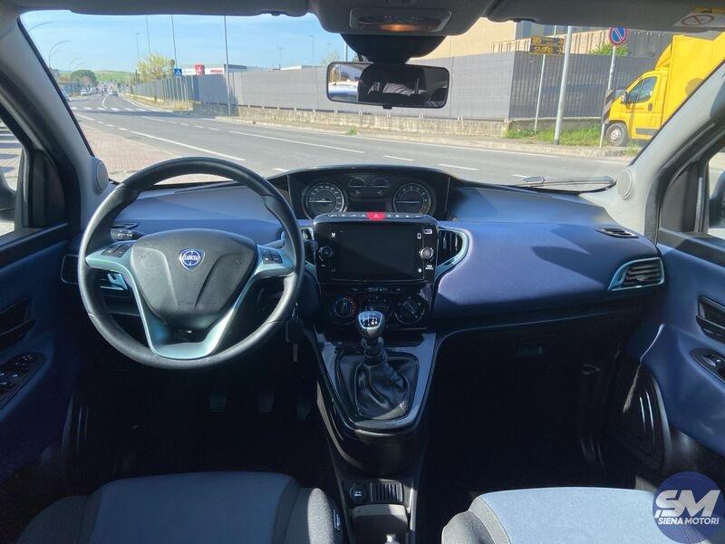 Lancia Ypsilon 1.0 FireFly 5 porte S&S Hybrid Platino