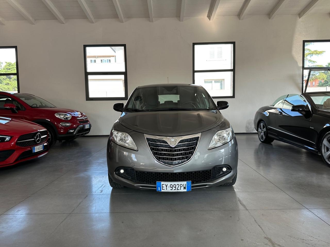 Lancia Ypsilon 1.2 69 CV 5 porte Gold