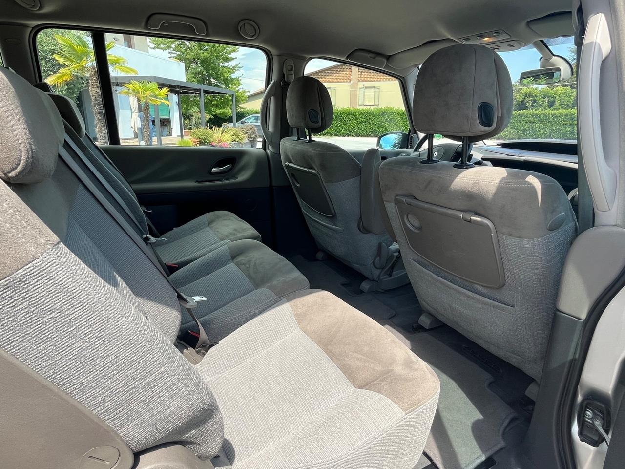 Renault Espace Grand 2.0 dCi 150CV Dynamique II