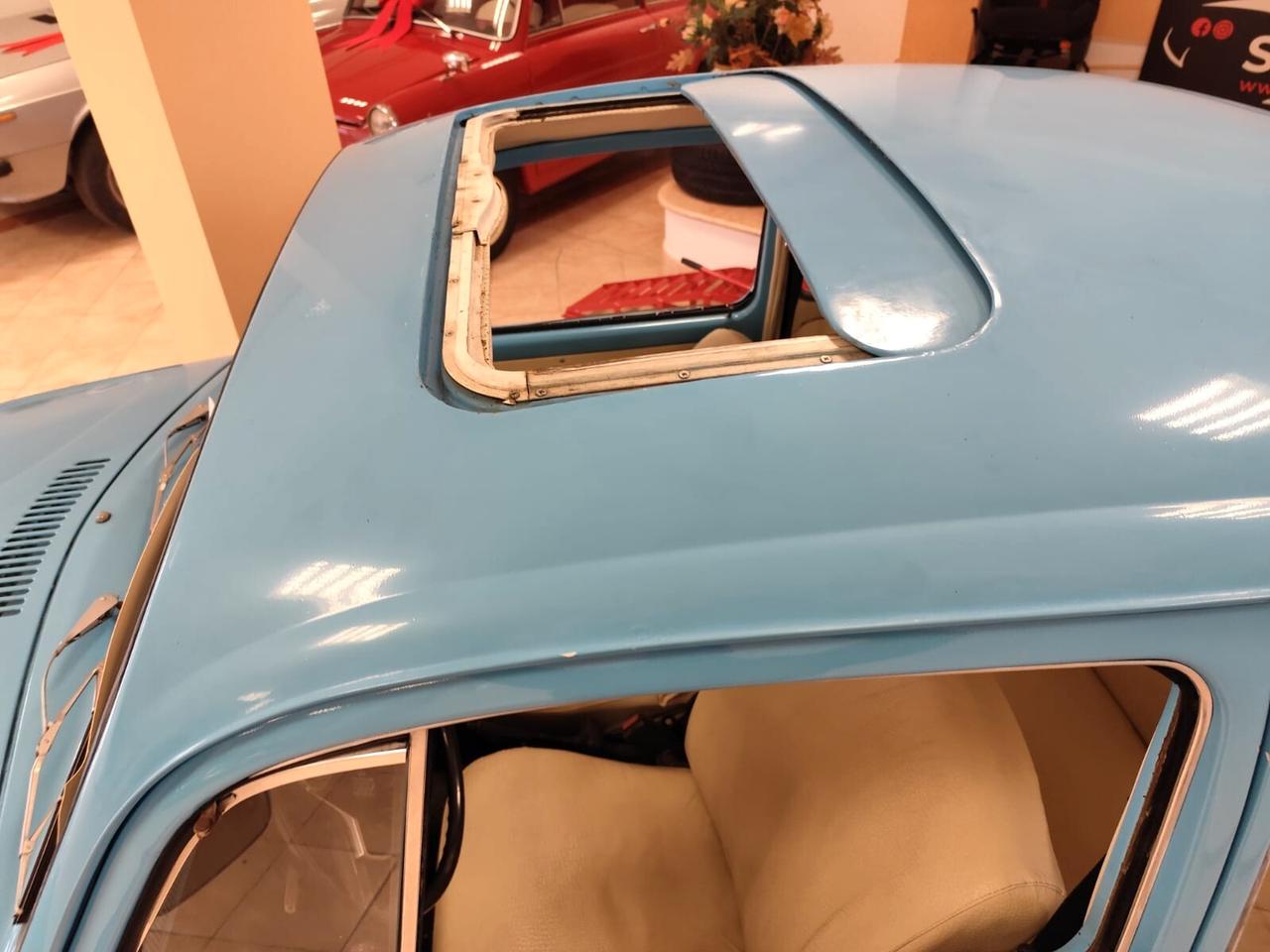 Volkswagen Maggiolino tettuccio