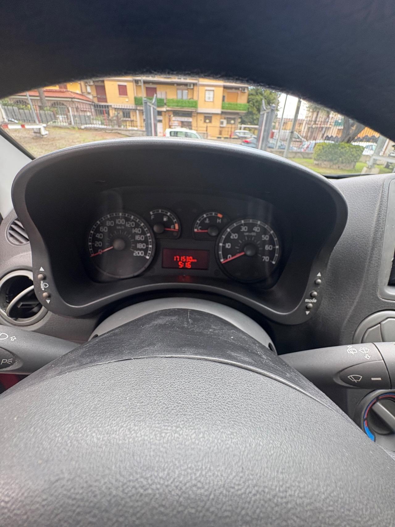 FIAT PANDA 1.2 AUTOMATICA – BENZINA – CLIMA – 5 PORTE