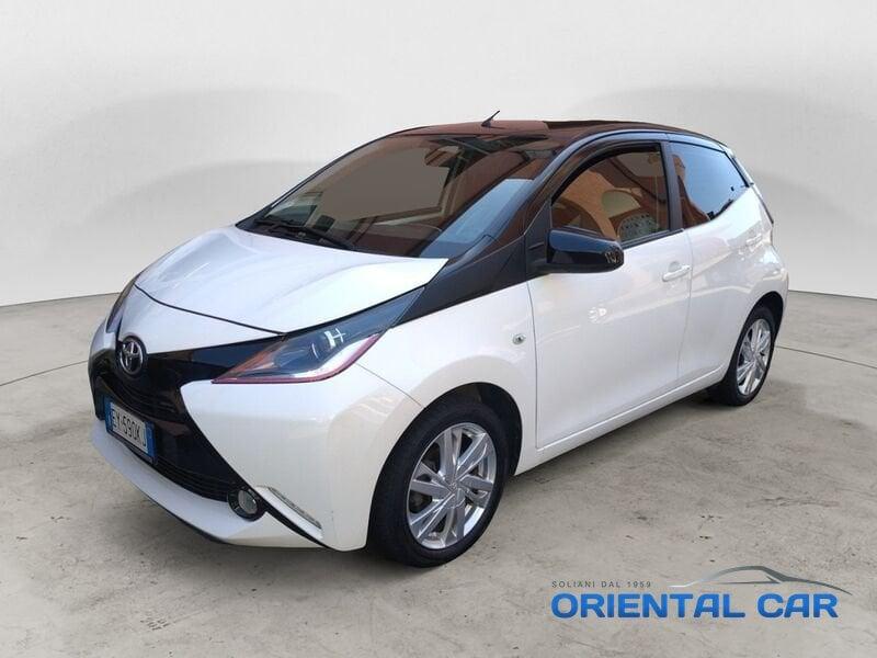 Toyota Aygo Aygo 5p 1.0 x-play AUTO BELLISSIMA CON SOLO 74.000 KM