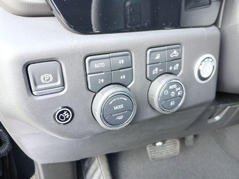 Chevrolet Silverado Silverado crew cab 6.2 V8 ecotec3 Trail Boss 420cv auto