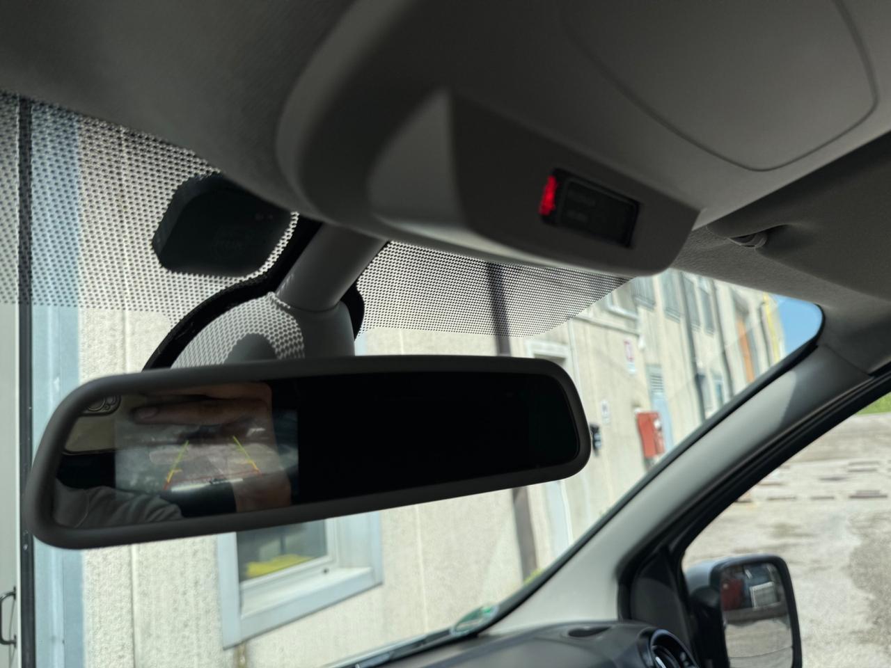 Opel Vivaro 8 posti