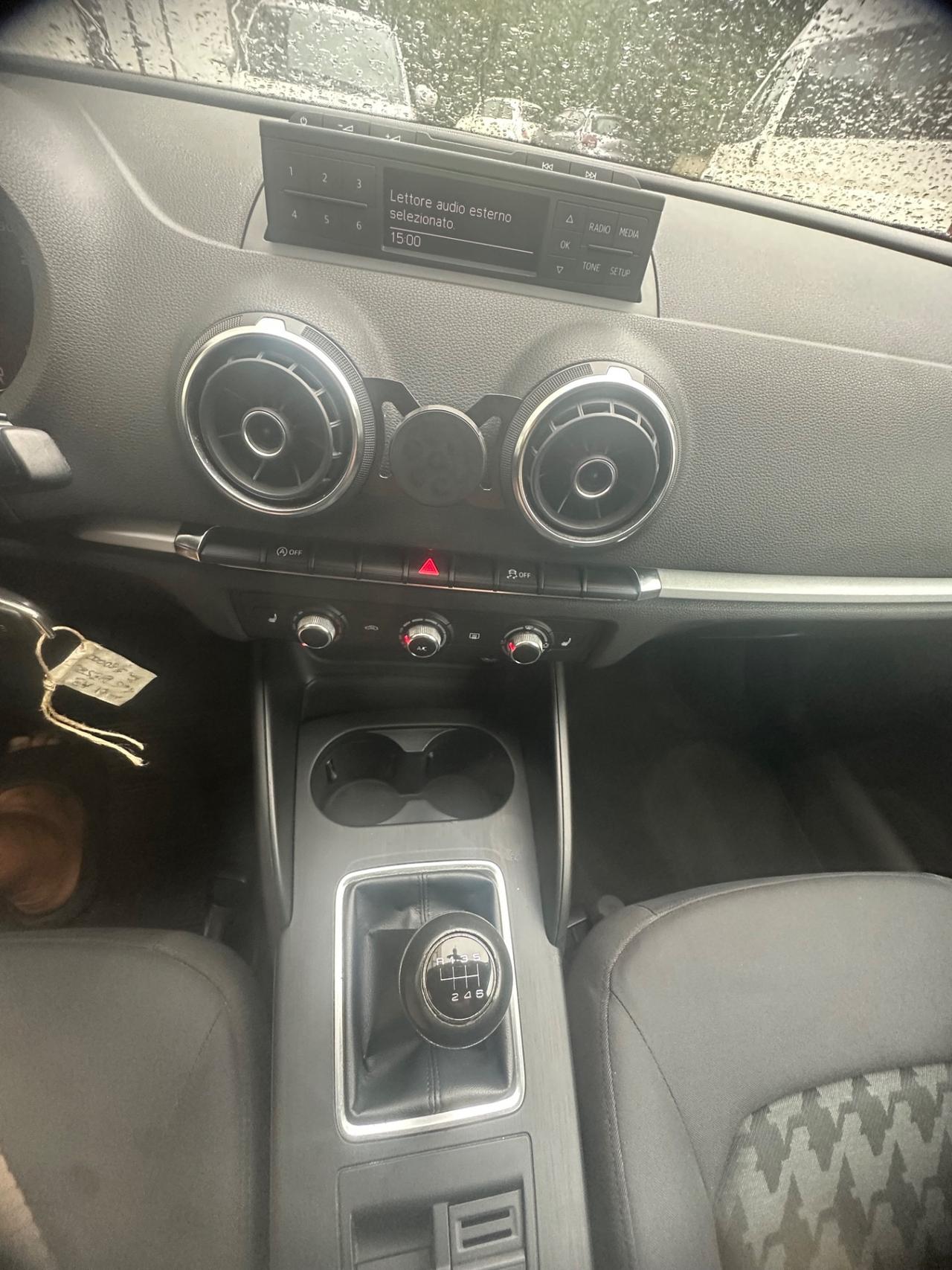 Audi A3 SPB 1.6 TDI Young