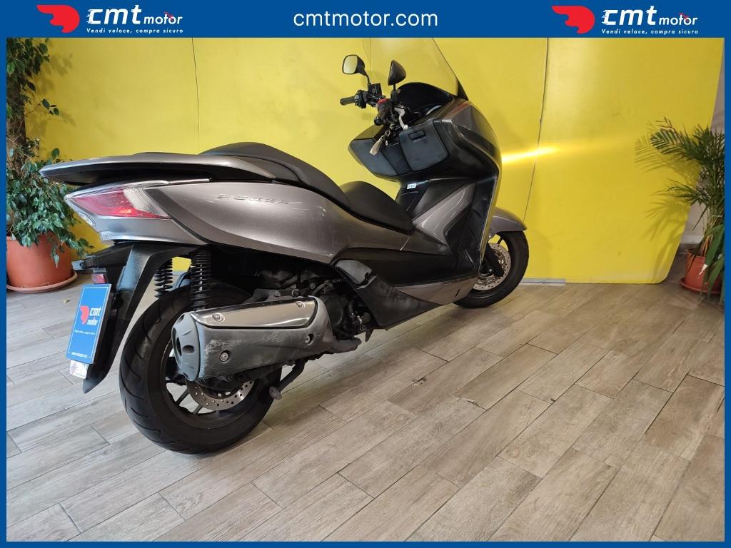 Honda Forza 300 - 2015