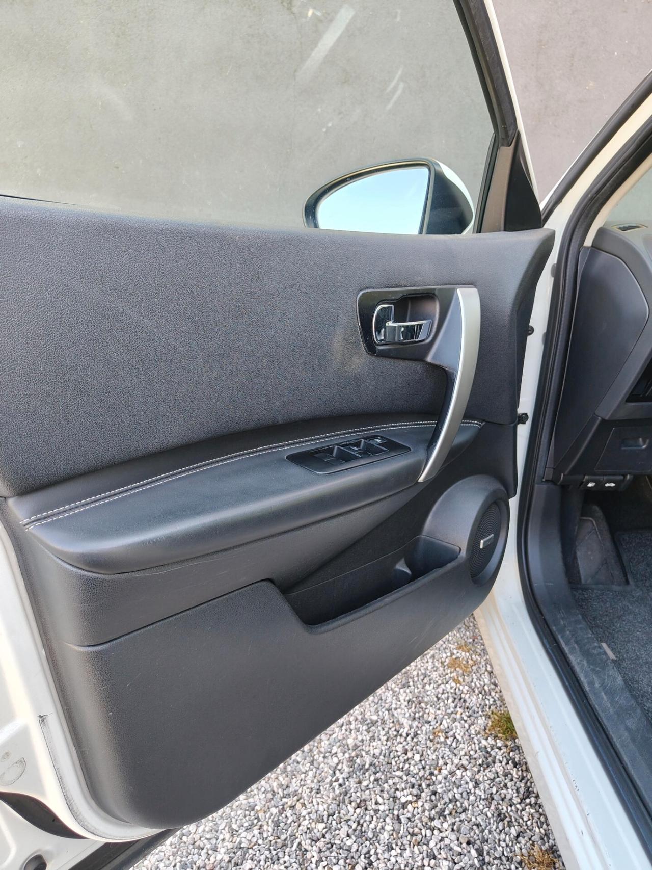 Nissan Qashqai+2 2.0 dCi DPF 4WD aut. Tekna