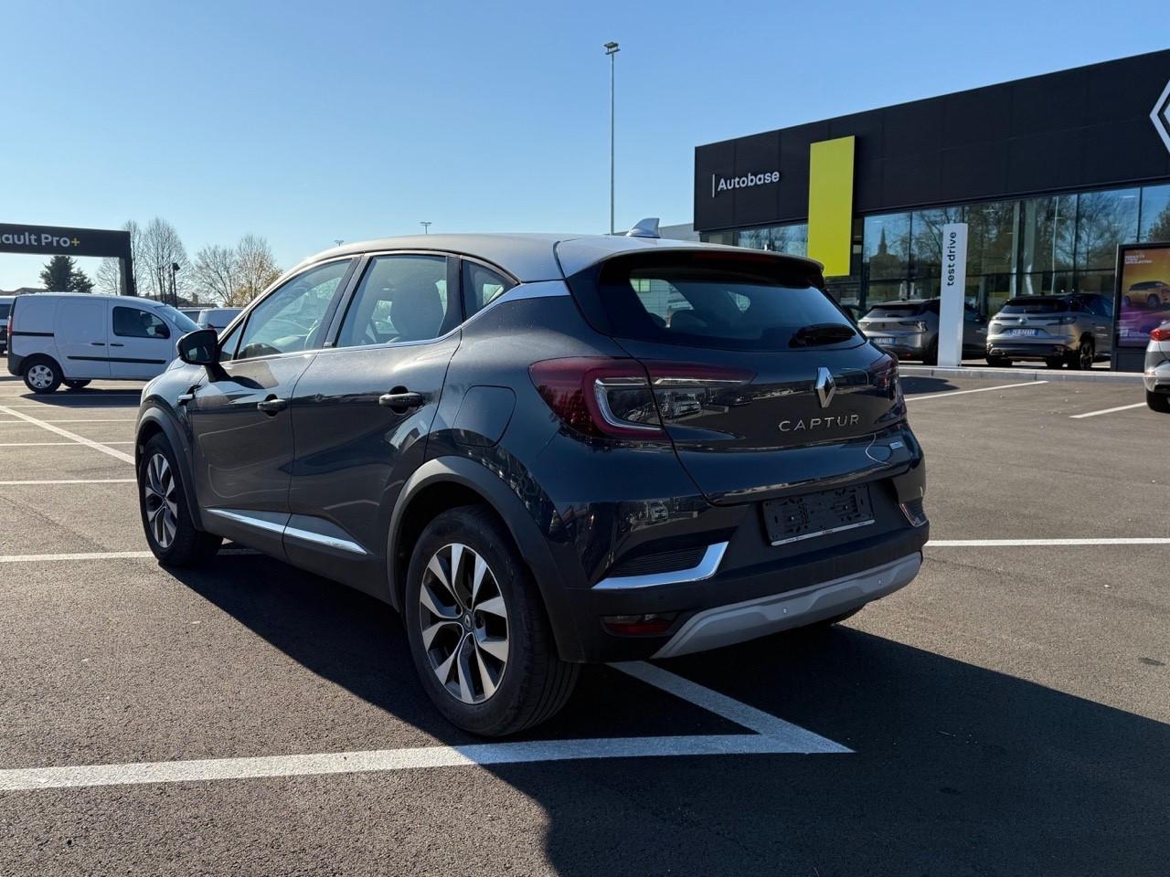 Renault Captur Plug-in Hybrid E-Tech 160 CV Intens