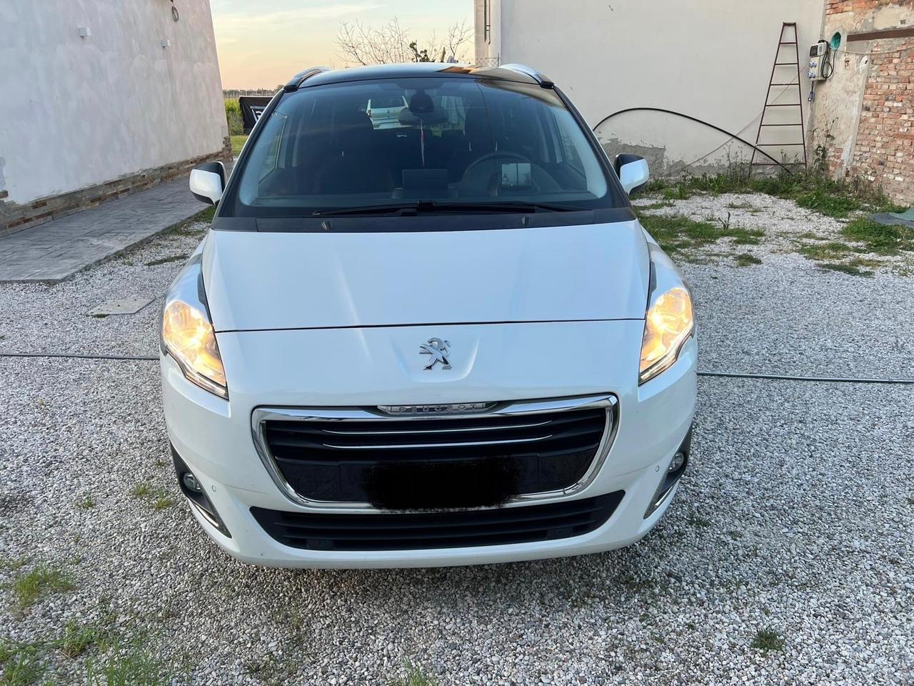 Peugeot 5008 BlueHDi 120 S&S Allure