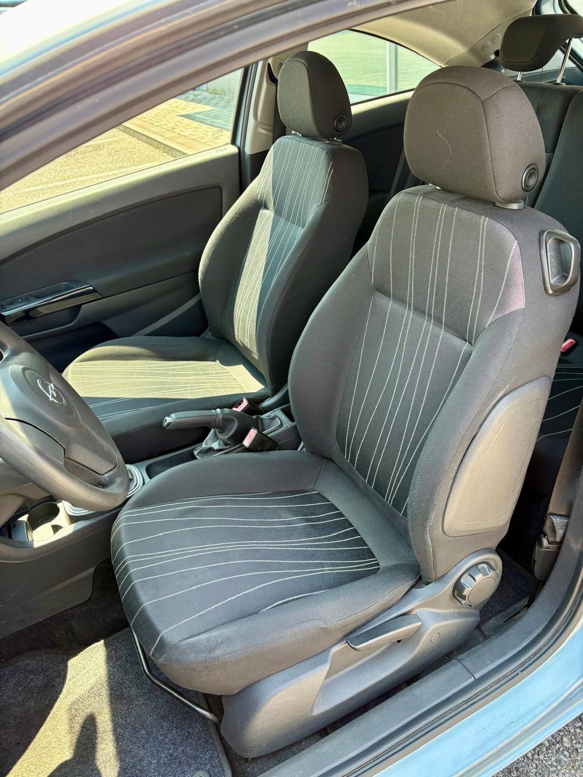 Opel Corsa 1.3 CDTI Neopatentati