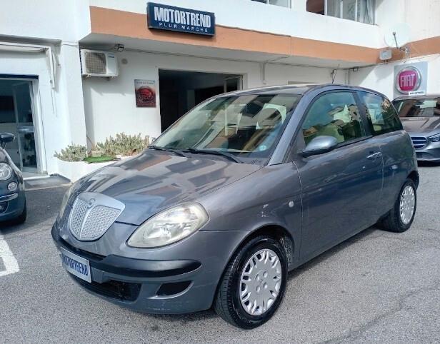 Lancia Ypsilon 1.3 MJT 75 CV Argento