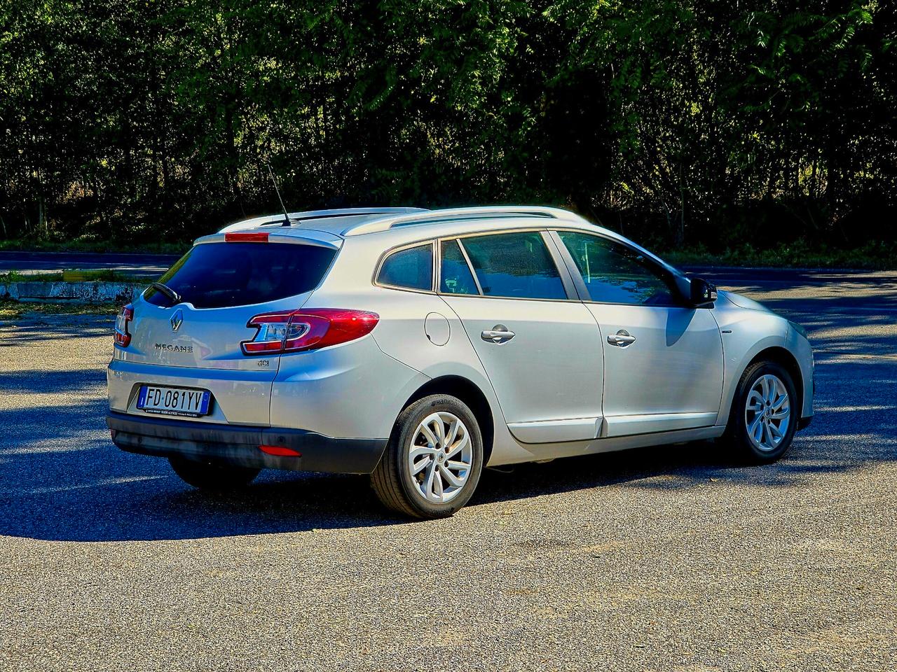 Renault Megane Mégane dCi 110CV Start&Stop SporTour Energy Limited 2016-E6B NEO