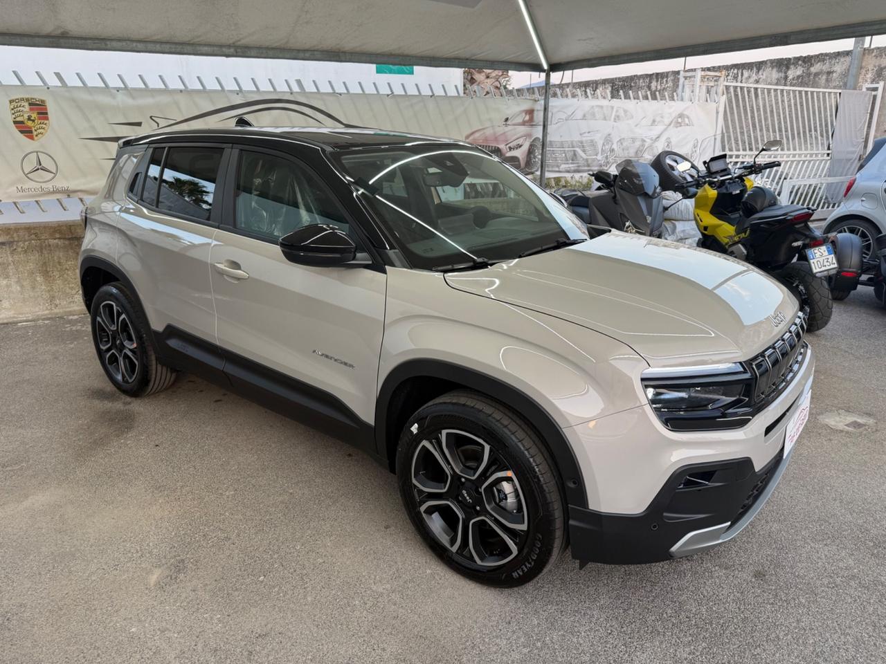 Jeep Avenger 1.2 Turbo 100 CV MHEV Summit