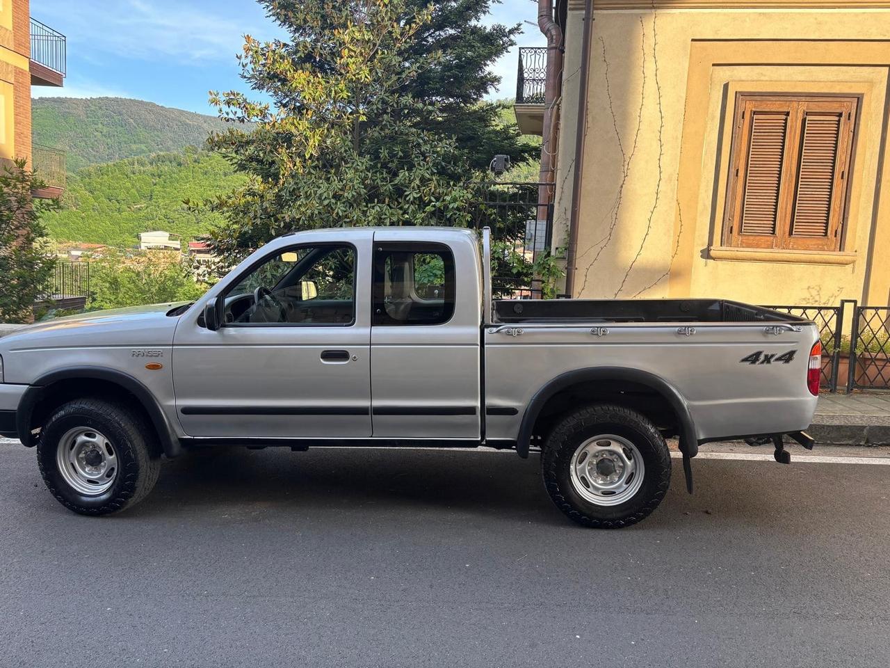 Ford Ranger 2.5 TDI (109CV) 4p. Cassone lungo