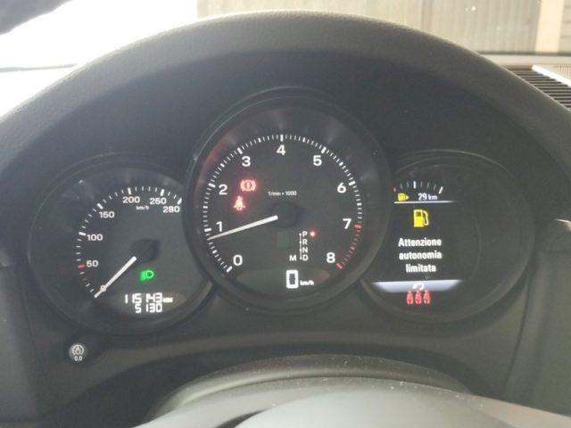 PORSCHE Macan 2.0