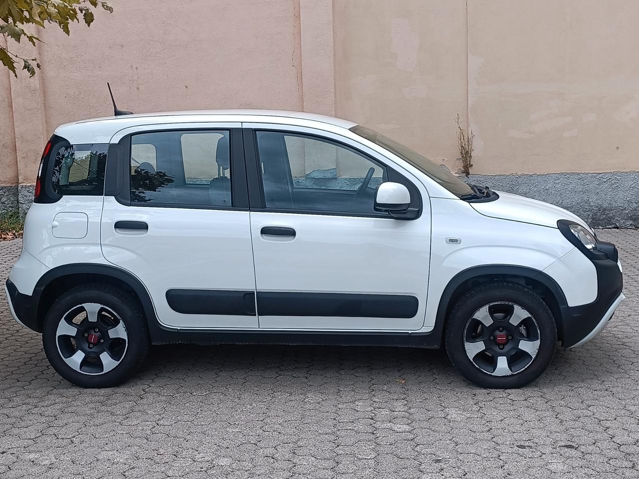 Fiat Panda Cross 1.0 FireFly S&S Hybrid