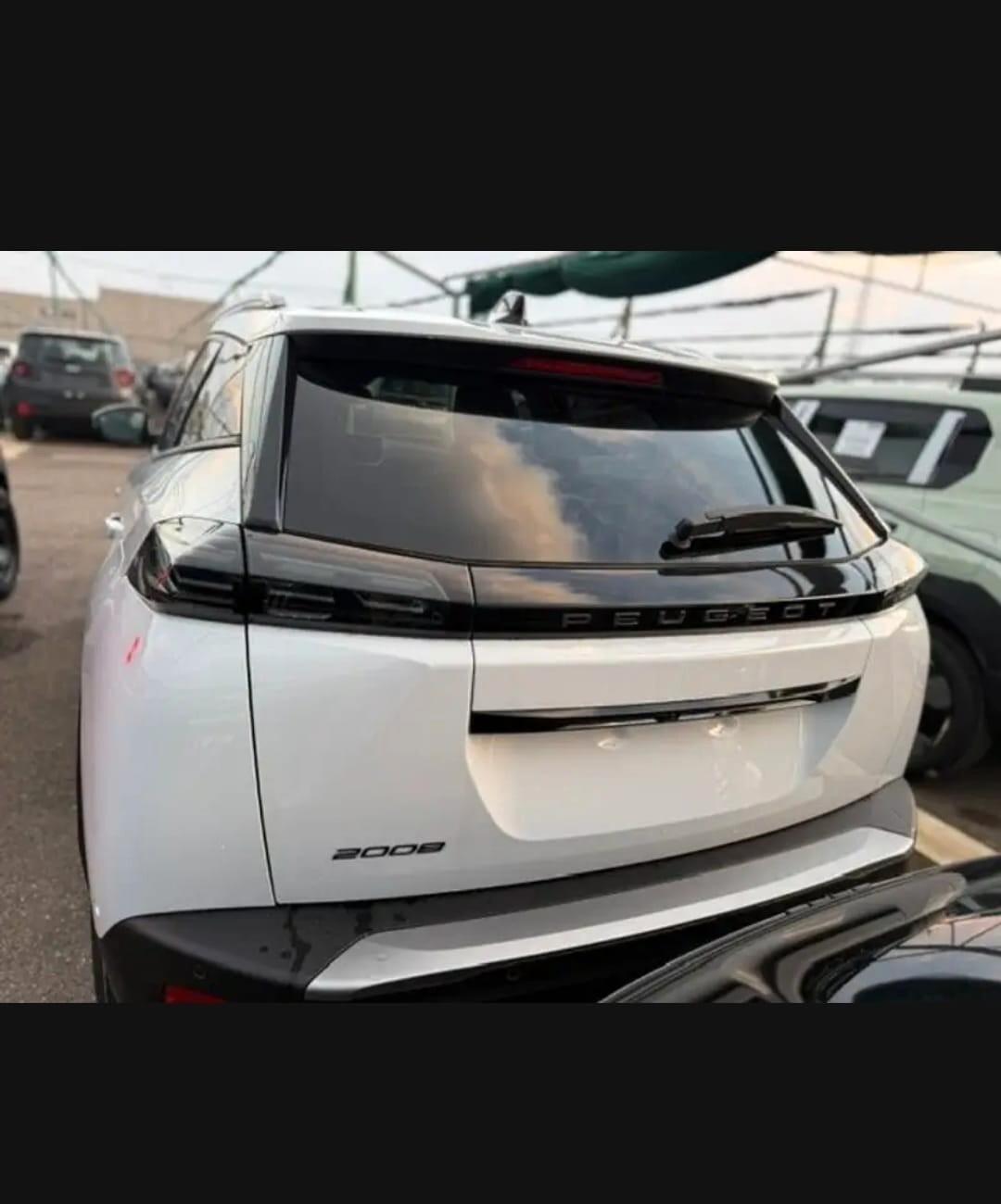Peugeot 2008 PureTech 100 S&S Allure