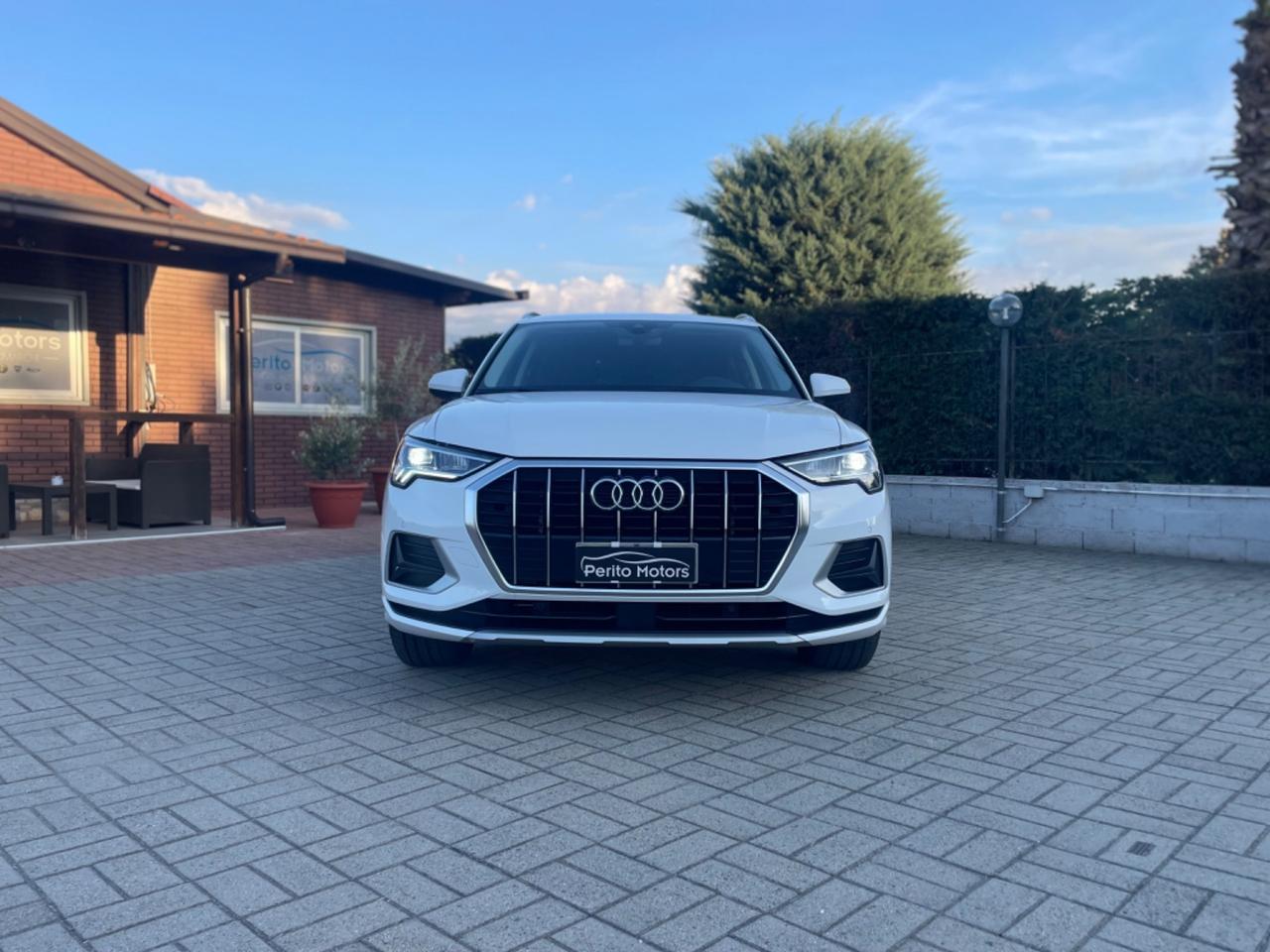 Audi Q3 35 TDI S tronic Business Advanced
