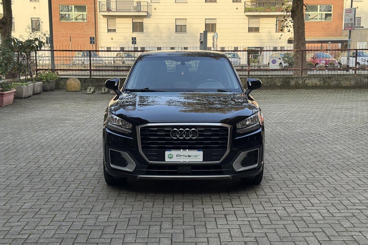 AUDI Q2 1.0 TFSI Business