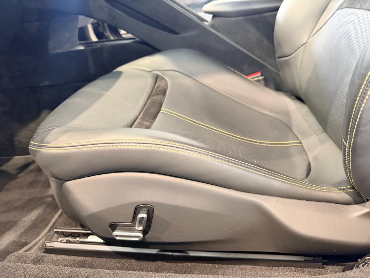 Ferrari Roma uni pro garanzia uff e service incluso 2030