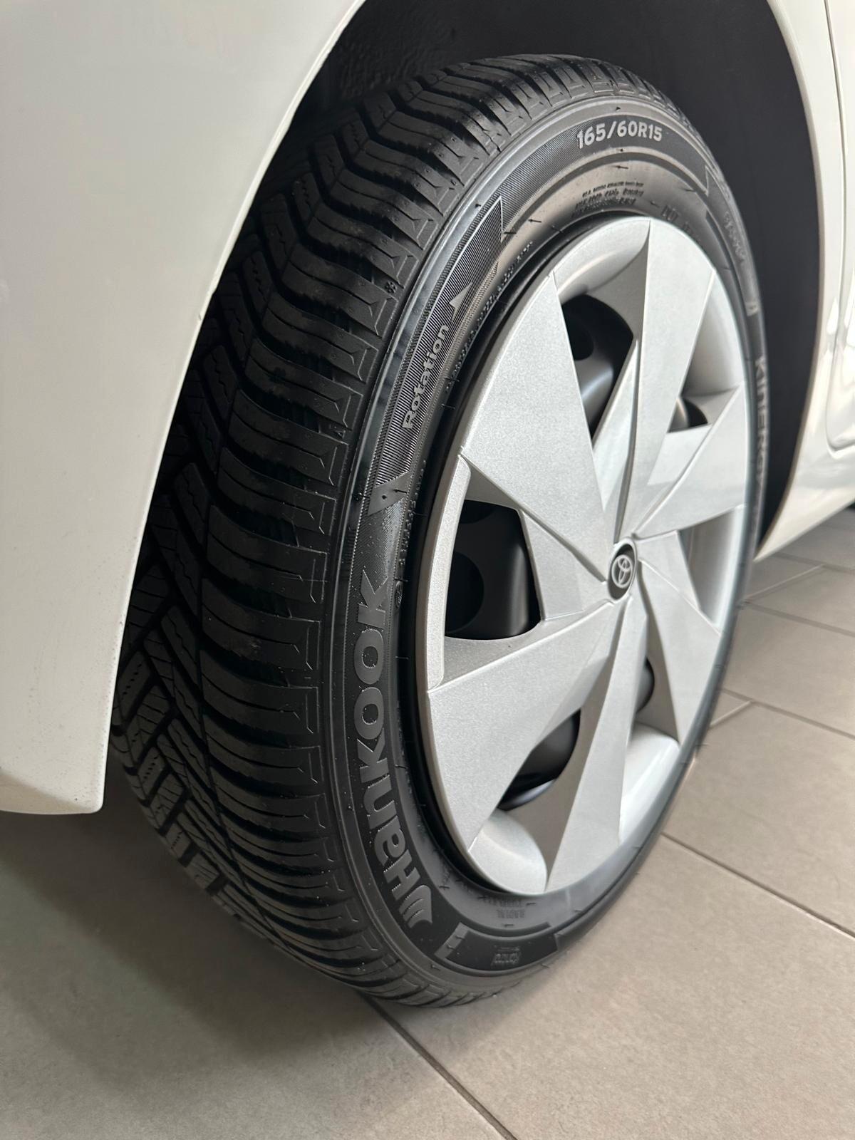 Toyota Aygo 1.0 VVT-i 69 CV 5 porte x-wave
