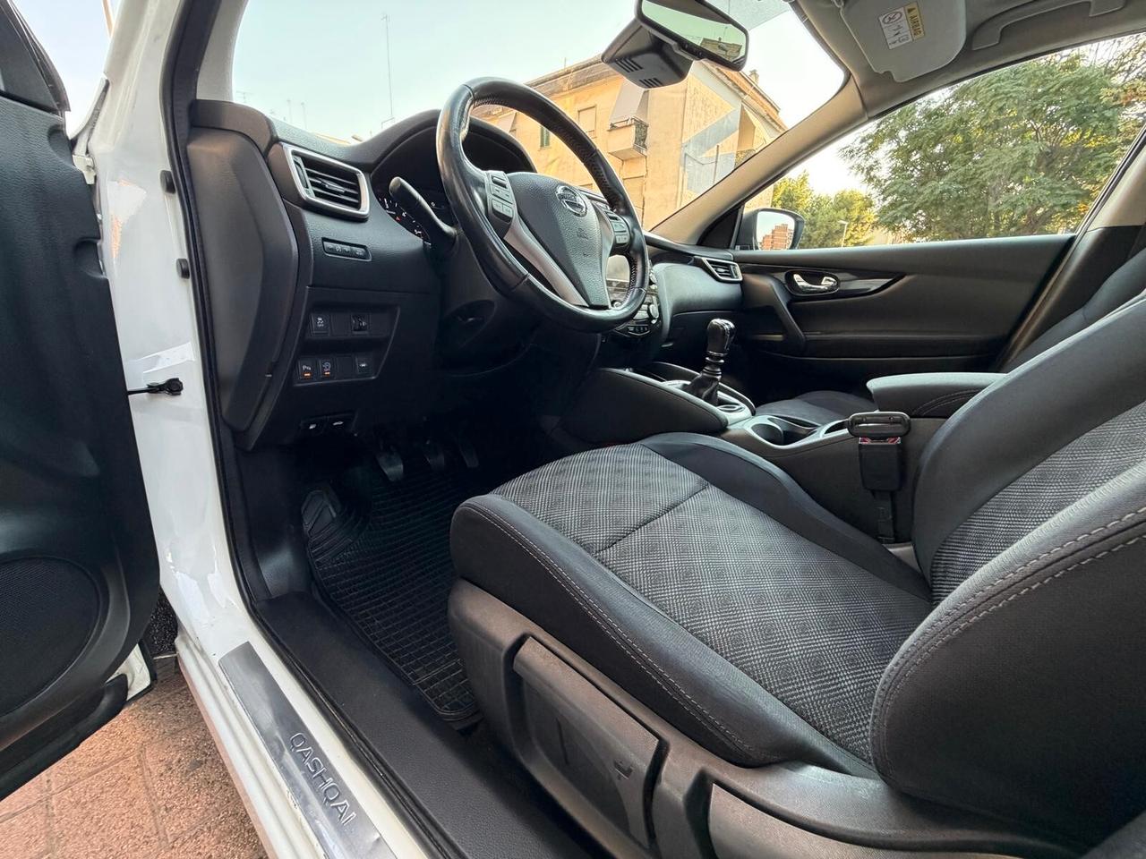 Nissan Qashqai 1.5 dCi Tekna